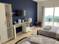 Deluxe Double Room with Balcony and Sea View