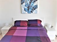 Luxury skyline condo in downtown FREE 24/7 parking - B&B Winnipeg