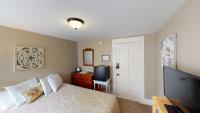 Queen Room with Pool View