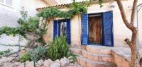 Traditional Hillside Cottage - Chambres d’hôtes