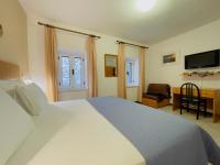 One-Bedroom Apartment (2 Adults)