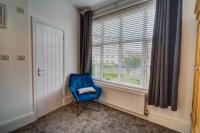 Tweepersoonskamer met 2 Aparte Bedden en Douche