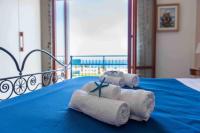 Soverato luxury panoramic house by the sea - B&B Soverato Marina