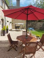 Thames Head Wharf - Historic Cotswold Cottage with Stunning Countryside Views - Chambres d'hôtes Cirencester
