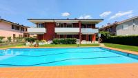 Chiara POOL apartment - Bed and Breakfast