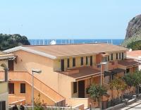Grazioso attico vicino alla spiaggia e al centro - B&B