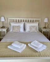 Rebekka's HOUSE - B&B Zákros