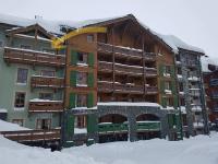 Chalet Mont Blanc - Arc 1950 - Ski-in Ski-out, 2 bed duplex, sleeps 8 - Chambres d’hôtes Bourg-Saint-Maurice