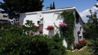 Studio Apartment in Sabunike with Terrace, Air Conditioning, Wi-Fi (231-3) - Chambres d'hôtes Privlaka
