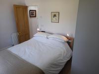 B&B Burntisland - Burntisland Garden Apartment, Fife - 40 mins to Edinburgh - Bed and Breakfast Burntisland