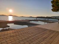 Apartman Arija-Pino - B&B