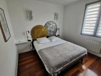 Familienzimmer mit Doppelbett