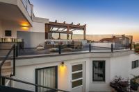 Sea view modern spacious lounge house - B&B