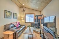 B&B Sequim - Cozy Sequim Condo Olympic Discovery Trail Access! - Bed and Breakfast Sequim