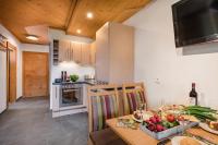 Apartment (4 Adults)