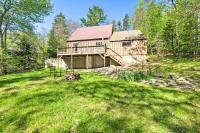 1 Mi to Downtown BBH Coastal Cabin with Deck and Yard - B&B Boothbay Harbor