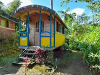 Hosteria La Roulotte - Mindo - B&B