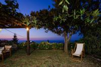 Deja Blue - B&B Mouresi