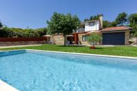 Casa Tarrio - Casa Privada com 3 Quartos e Piscina - B&B