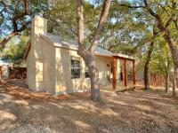 B&B Wimberley - Cabins at Flite Acres-Desert Willow - Bed and Breakfast Wimberley