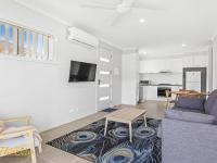 Scott Street Couples Getaway - B&B Anna Bay