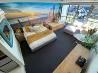 Studio - Malibu Surf