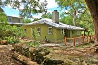 B&B Wimberley - Frog Cottage on the Blanco - Bed and Breakfast Wimberley