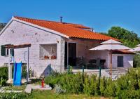 Flamingo - House with private pool - B&B