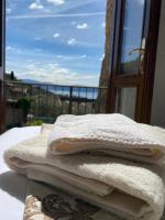 B&B Gardone Riviera - AGORA' Home - Bed and Breakfast Gardone Riviera
