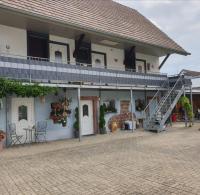 Heimelige Traumwohnung direkt in Rust - nur 10 Minuten zu Fuß in den Europa-Park und Rulantica - B&B Rust