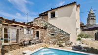 Lovely Rustic Villa Katarina with 2 pools - B&B