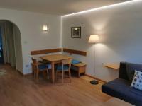 Apartment with Mountain View