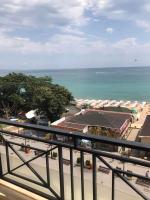 SIRENA Sea view apartments - B&B Golden Sands