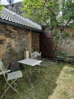 Le Mont - B&B Fraissinet-de-Fourques