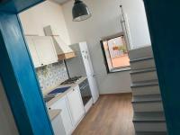 donna serena Aci Castello - B&B