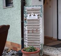 2 Zimmer FeWo mit Außenpool und Sauna - B&B Sulzfeld am Main