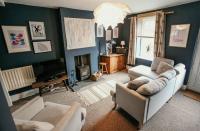 B&B Millom - Quirky bohemian Lake District miners cottage- 6 bd - Bed and Breakfast Millom