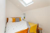 The Bs Hive, Modern, stylish, 2 bedroom house, in Harrogate centre - Bed and Breakfast