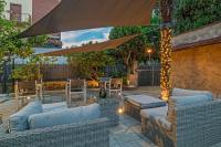 Casa Mirko - B & B con stazione ricarica auto elettriche parcheggio privato auto moto biciclette - Bed and Breakfast Arezzo