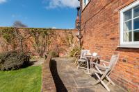 Chirk Cottage at Hill House Farm Cheshire - B&B