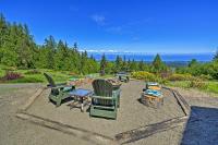 B&B Port Angeles - Picturesque Port Angeles Cabin with Fire Pit! - Bed and Breakfast Port Angeles