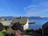 Feriehus med badestamp - B&B Lavik