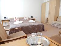 Appartamento con 3 Camere da Letto