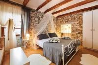 Deluxe Room (2 Adults + 1 Child)