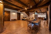 Two-Bedroom Apartment with Mountain View