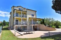 B&B Parenzo - Apartments house Tomic for max 22 persons Maj Poreč - Bed and Breakfast Parenzo