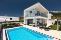 Villa Supernus with Heated Pool - B&B Baška