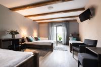 Vierbettzimmer mit eigenem Bad