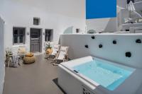 Zen Cave Suite with Hot Tub
