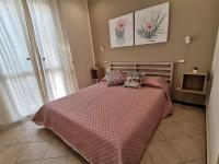 Camera Matrimoniale con Balcone e Vista Mare